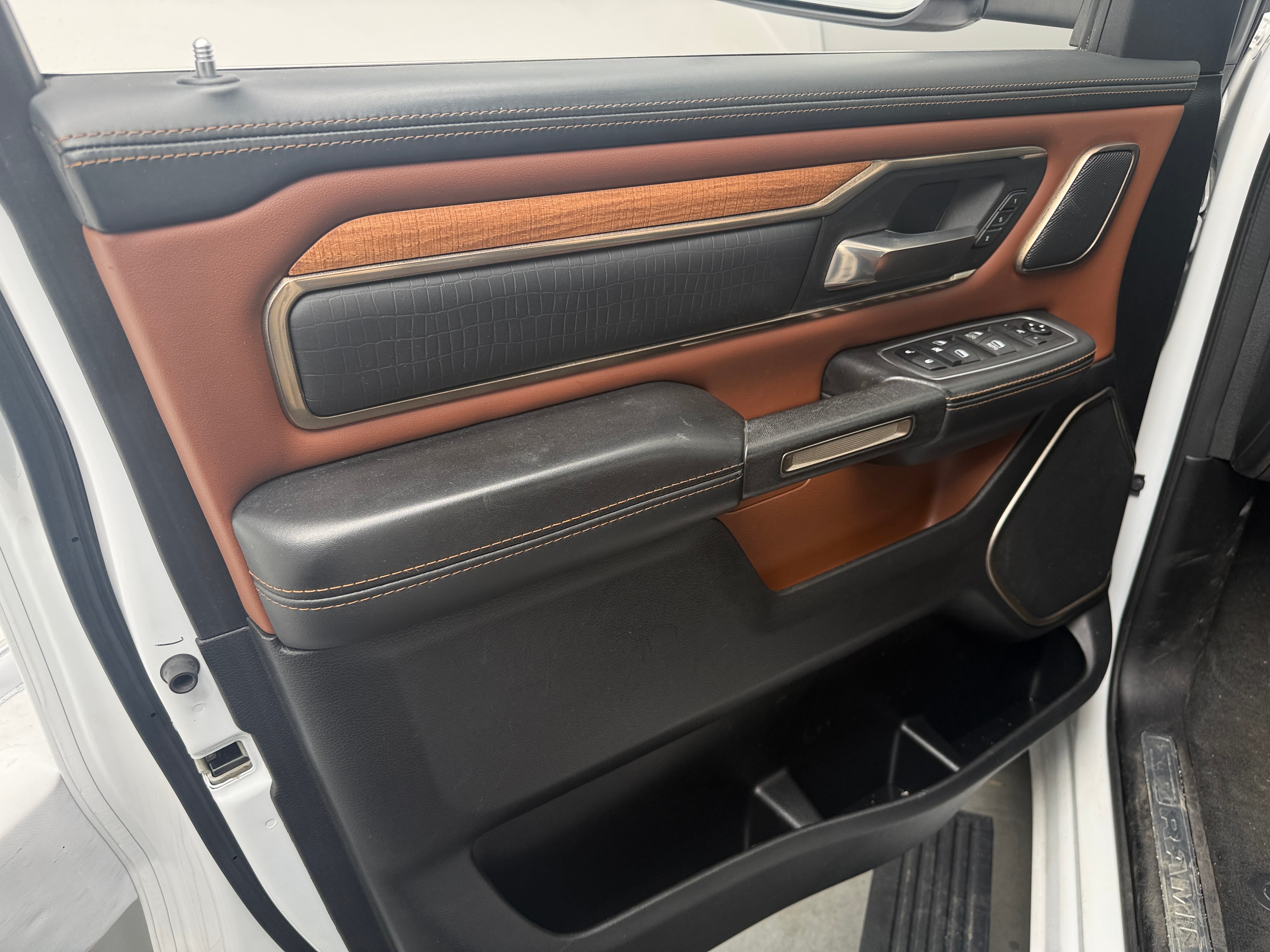 ram ram 1500 pickup 2022 1C6SRFKM8NN131793 image ram ram 1500 pickup 2022 1C6SRFKM8NN131793 image